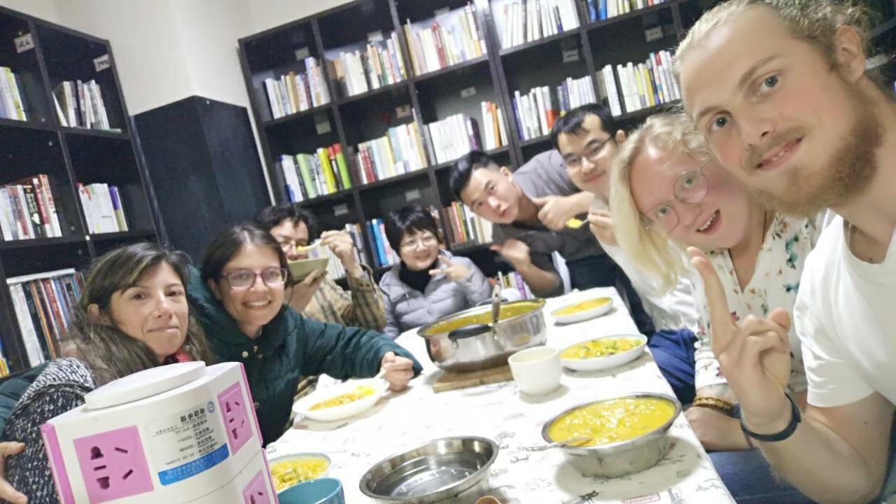 גואנגג'ואו Youth Space מראה חיצוני תמונה