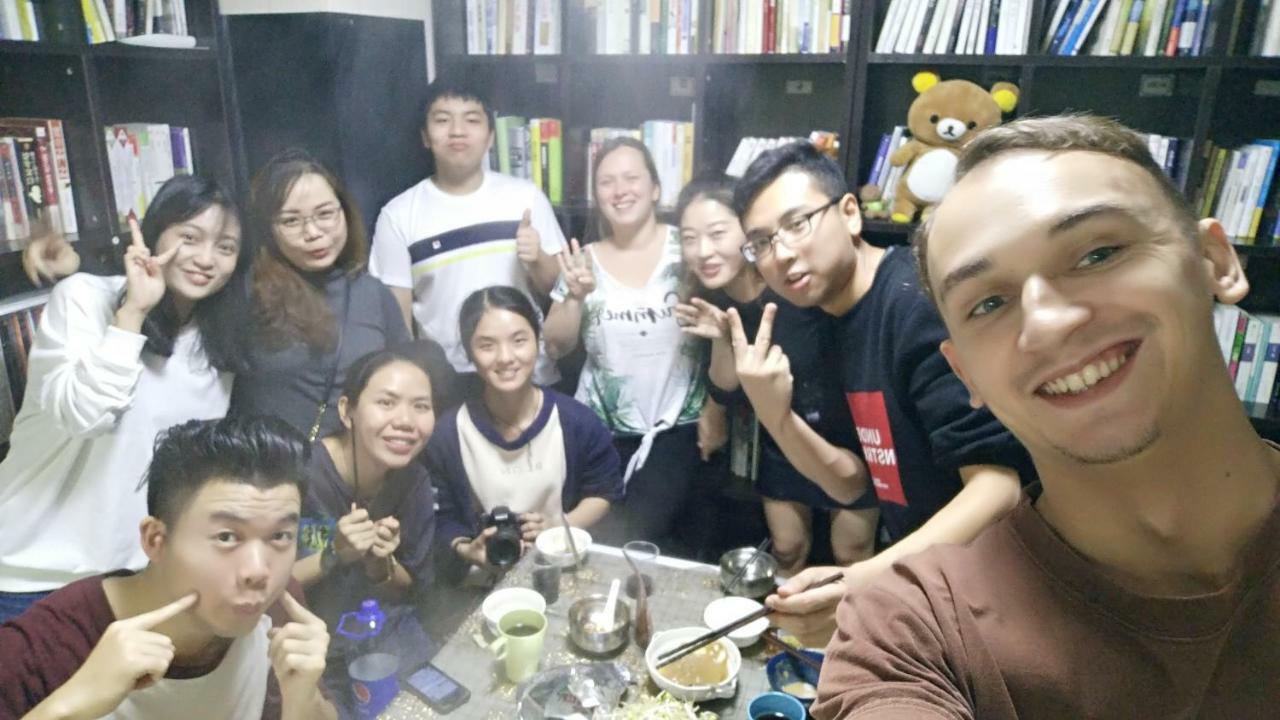 גואנגג'ואו Youth Space מראה חיצוני תמונה